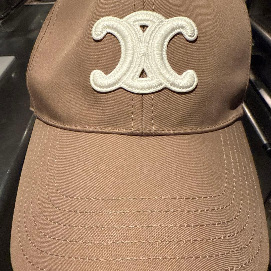 ブラウン刺繍ロゴキャップ