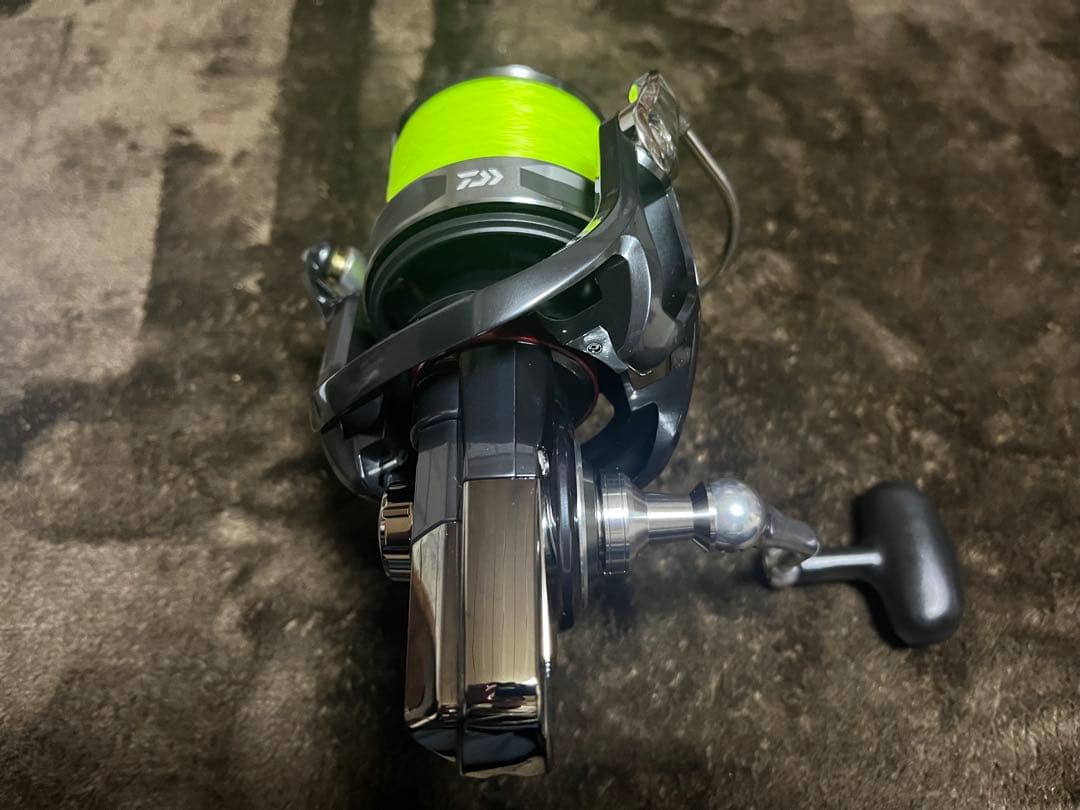 【zxcvbnm】トーナメント ISO 5000遠投 スプール+ライン付属