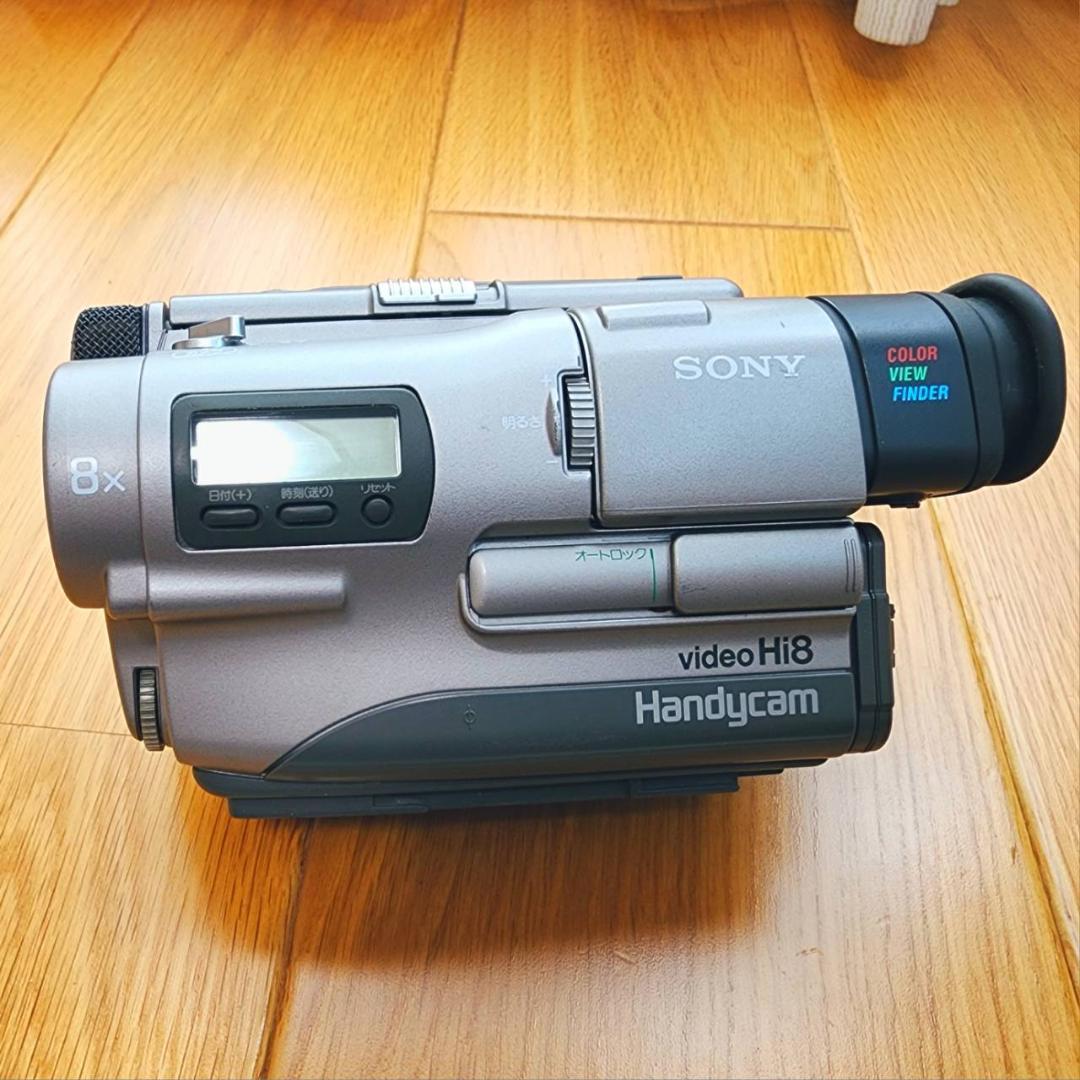 【動作確認済】SONY 高画質 Hi8 ビデオカメラ CCD-TR1 セット