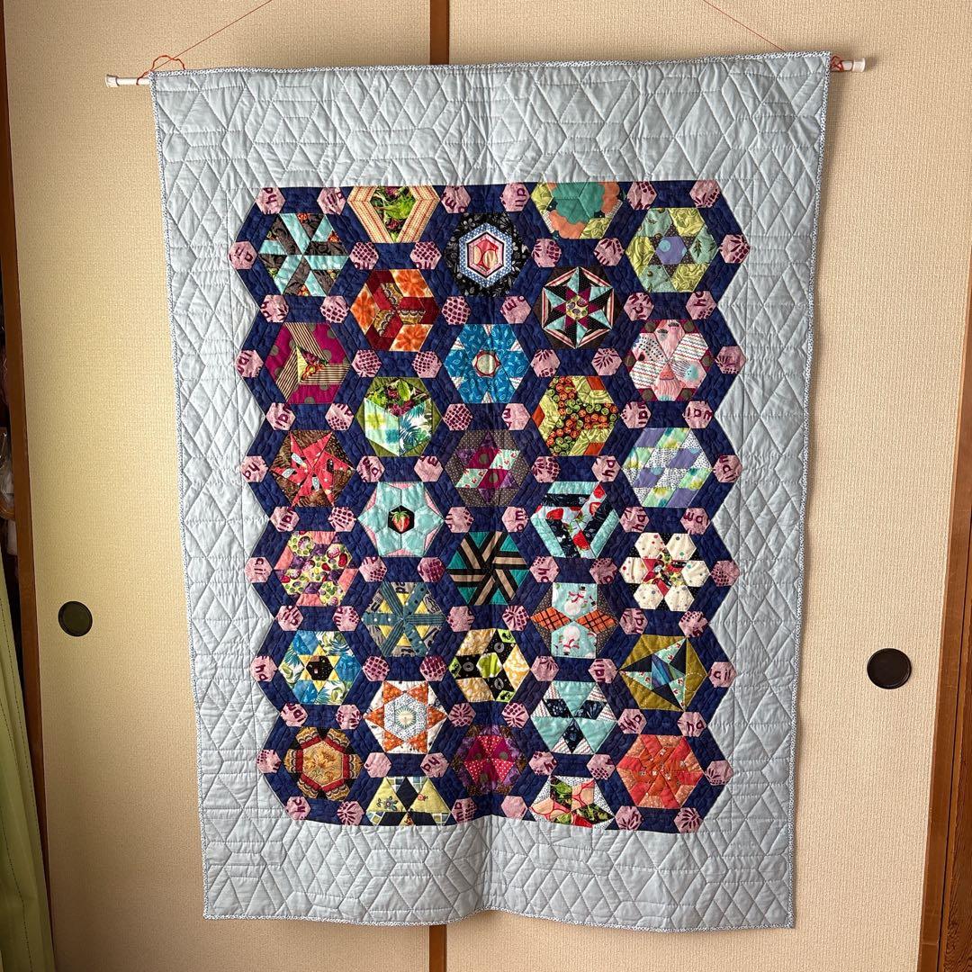 パッチワーク　ヘキサゴン　タペストリー