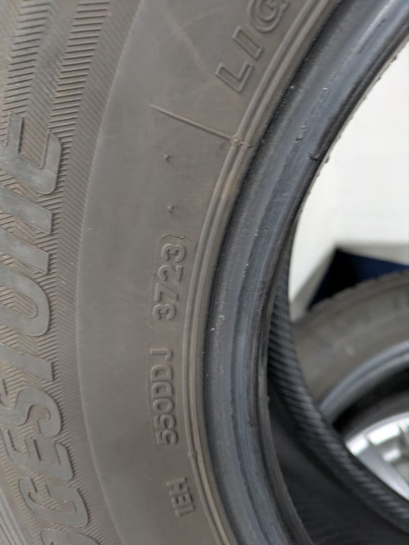 【23年製】195/80R15 107/105N LT スタッドレスタイヤ