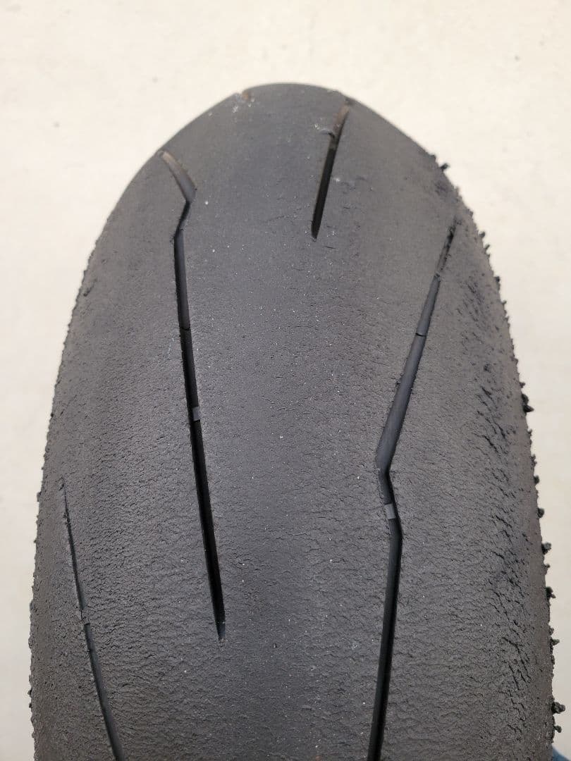 ピレリ スーパーコルサV3 SC1 前後セット(120/70 200/55)