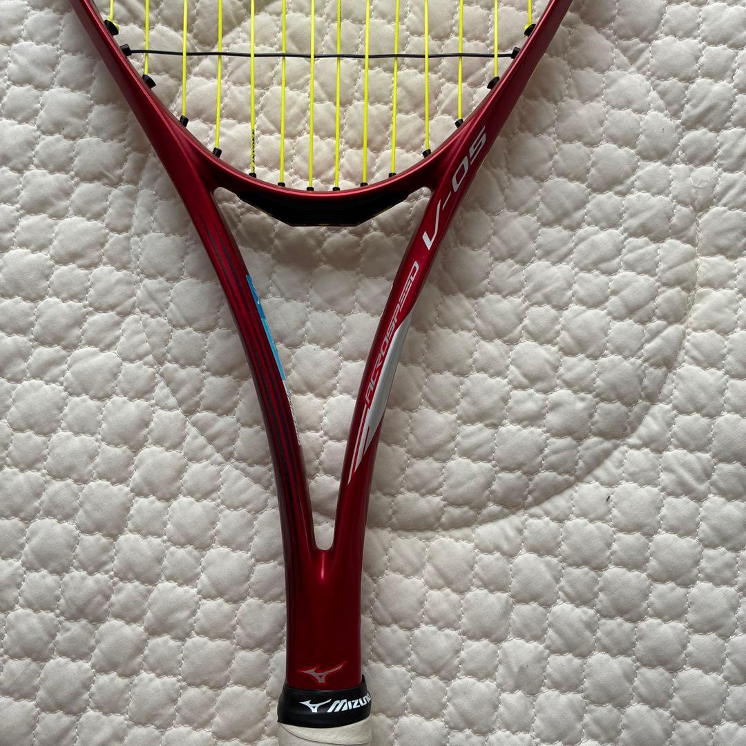 Mizuno V-05 アクロスピード　テニスラケット 赤