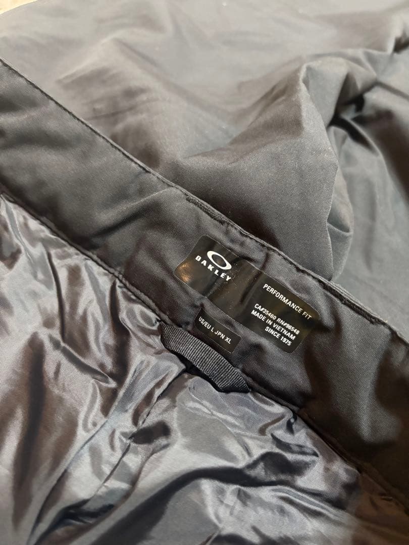 [Oakley] スノーボードウェア 上下セット(XL)