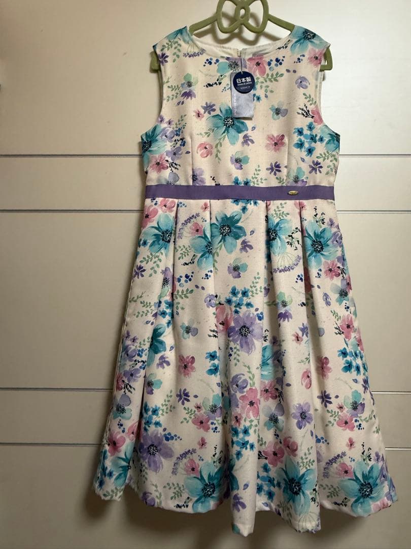 【新品】(タグ付き)ANNA SUIの子供用ワンピース