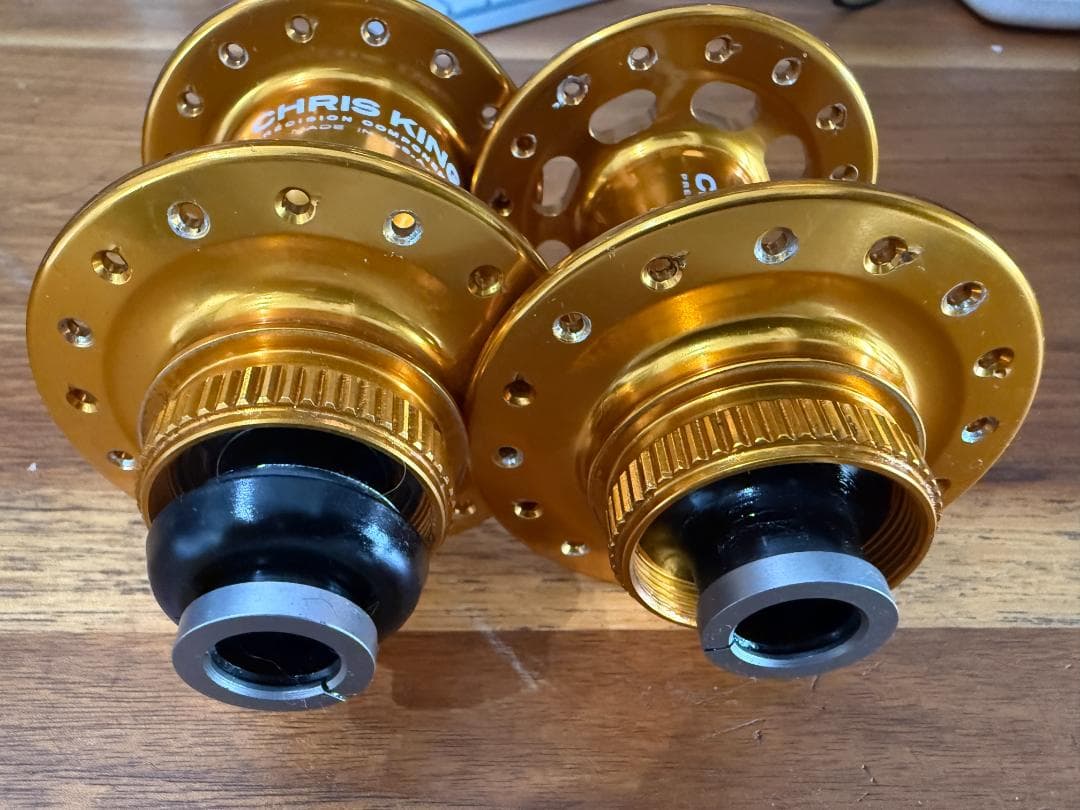 CHRIS KING R45ハブセット