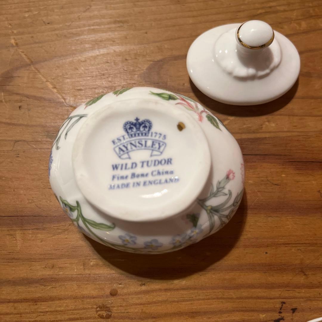 ウエッジウッド　陶器　小物入れ