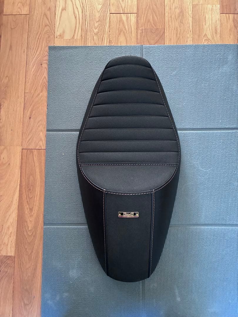 2022〜　XSR900 シングルシートタックロールタイプ K＆H