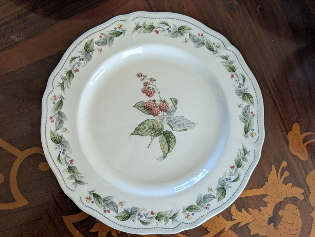 ノリタケ ロイヤルオーチャード食器10枚セット！美品です。