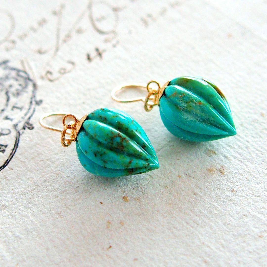 訳あり特価✨大粒ターコイズ　カービング　ピアス　イヤリング　チャーム　14kgf