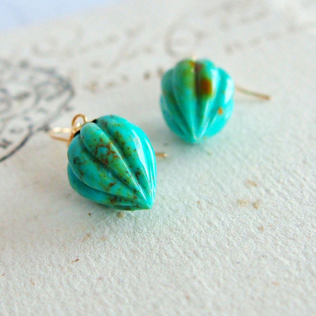 訳あり特価✨大粒ターコイズ　カービング　ピアス　イヤリング　チャーム　14kgf