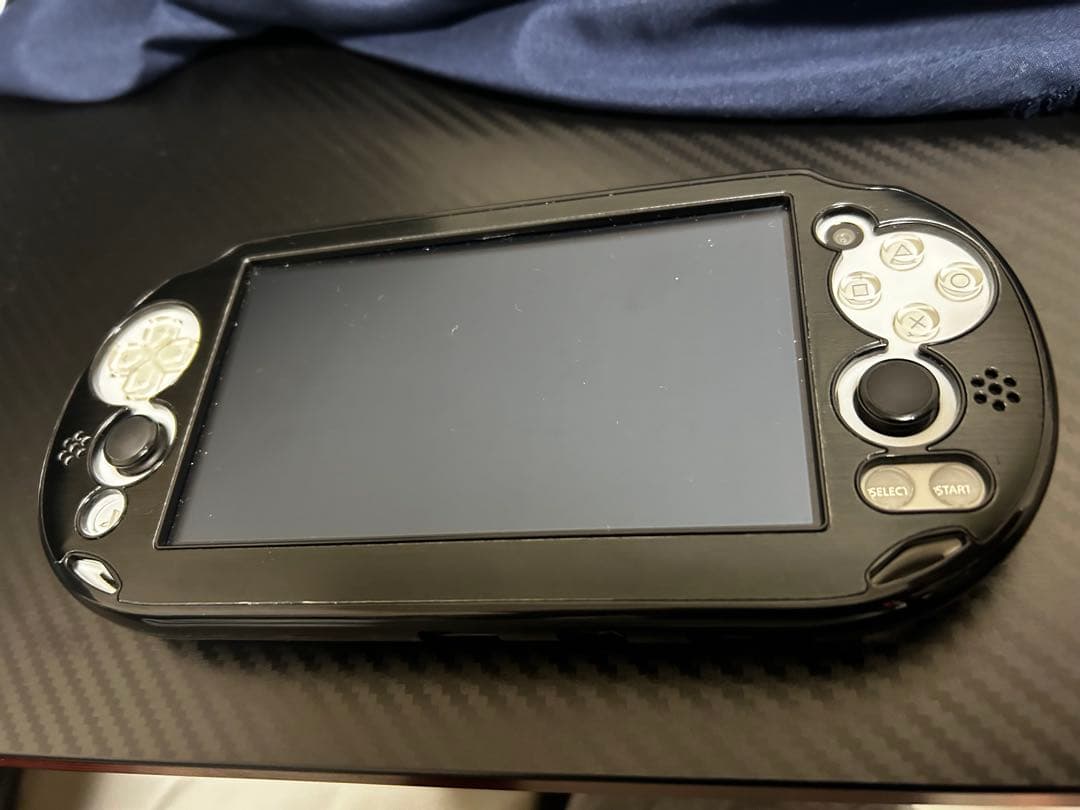 PlayStationVita（PCH-2000)Wi-Fiモデル