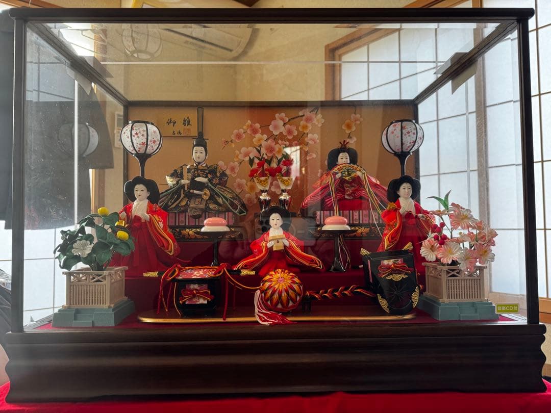 雛人形セット 桜の装飾付き