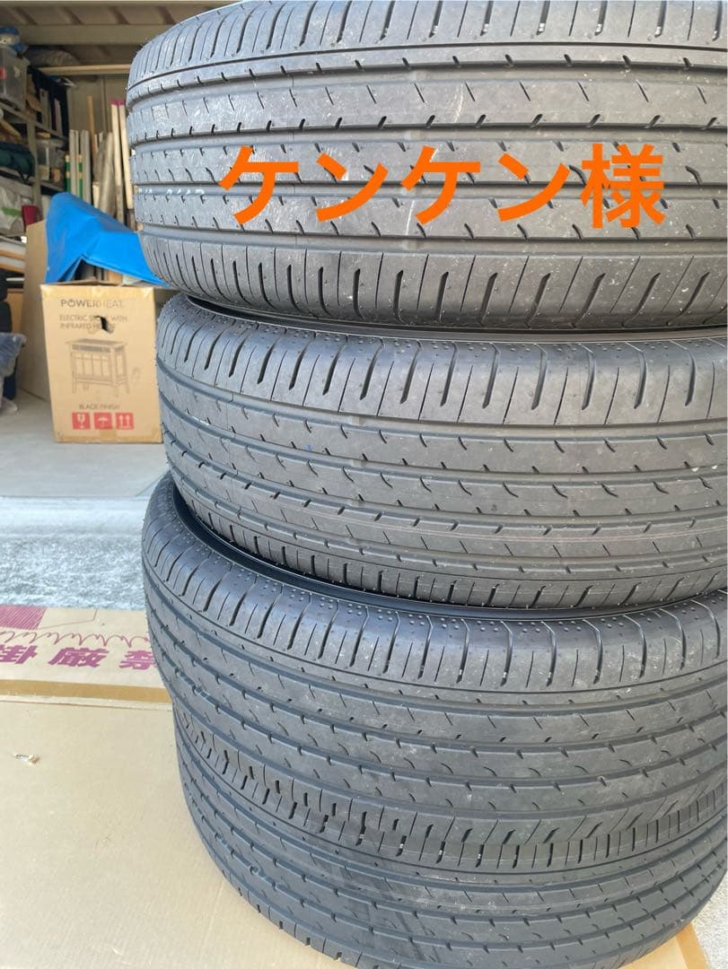 アルファード　40系　純正タイヤ　225/65R17 ヨコハマ