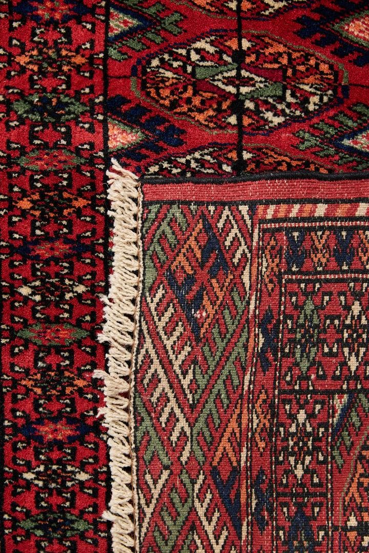 ヴィンテージラグ　トライバルラグ　ラホール産（121×63cm）赤　緑　黒　橙