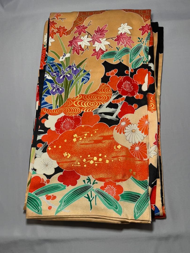 [美品] 高身長　振袖　黒　古典柄　松竹梅　駒刺繍　成人式　卒業式　礼装　結婚式