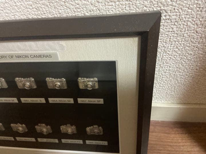 NIKON 『THE HISTORY OF Nikon CAMERAS』木製額