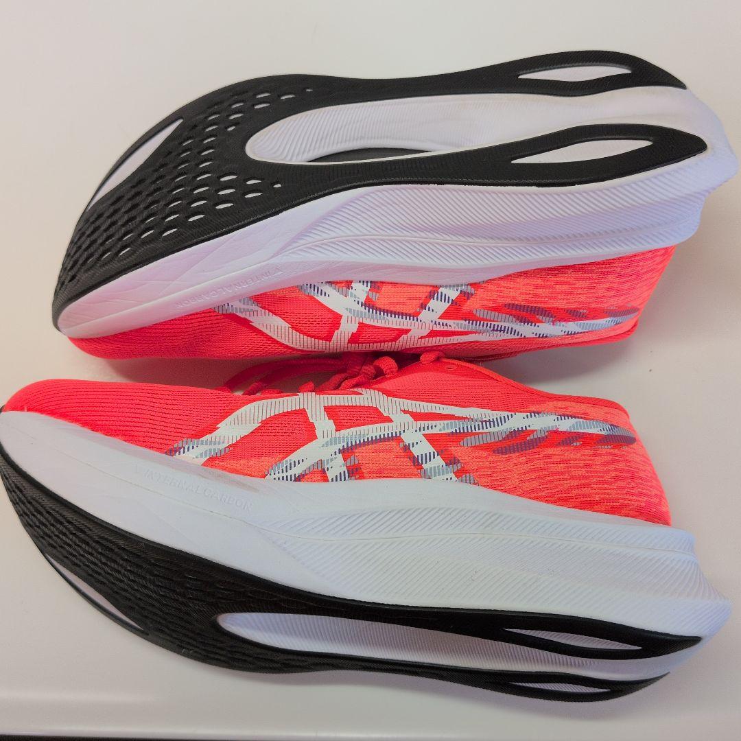 スパイク・シューズ MAGICSPEED4