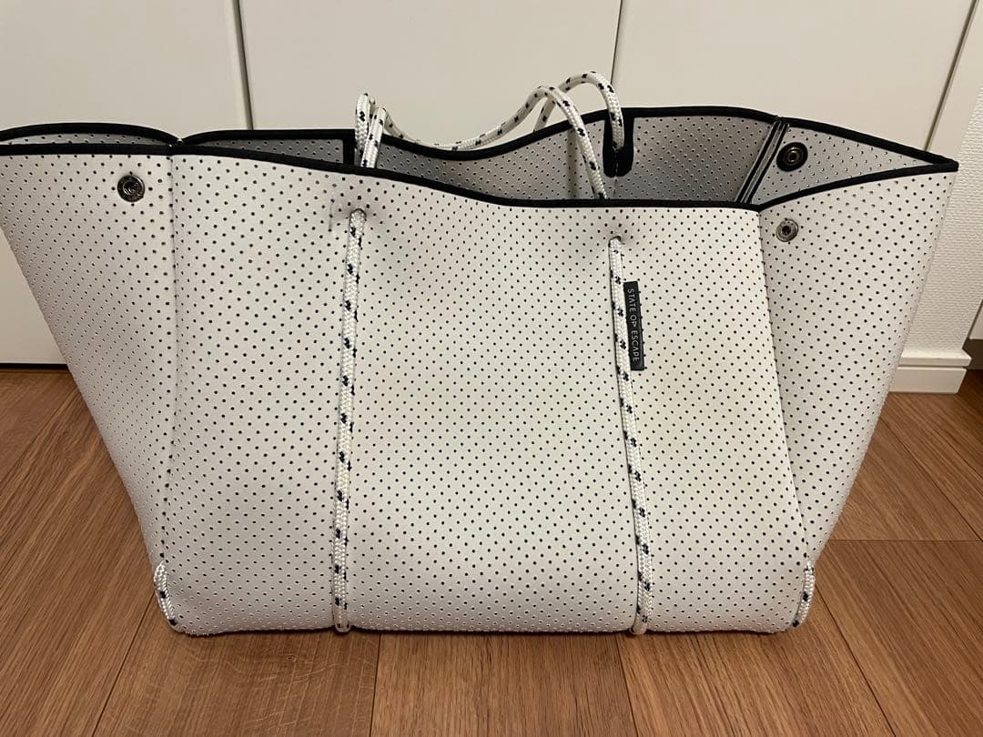 ステイトオブエスケープ大　ポーチ付き　白トートバック　ロンハーマン購入