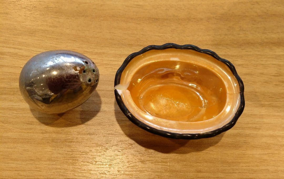 オールドノリタケ　塩胡椒入れ、小物入れ　オールドジャパン　卵型　塩胡椒入れ