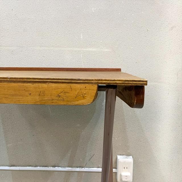 ヴィンテージのフォールディングデスク②