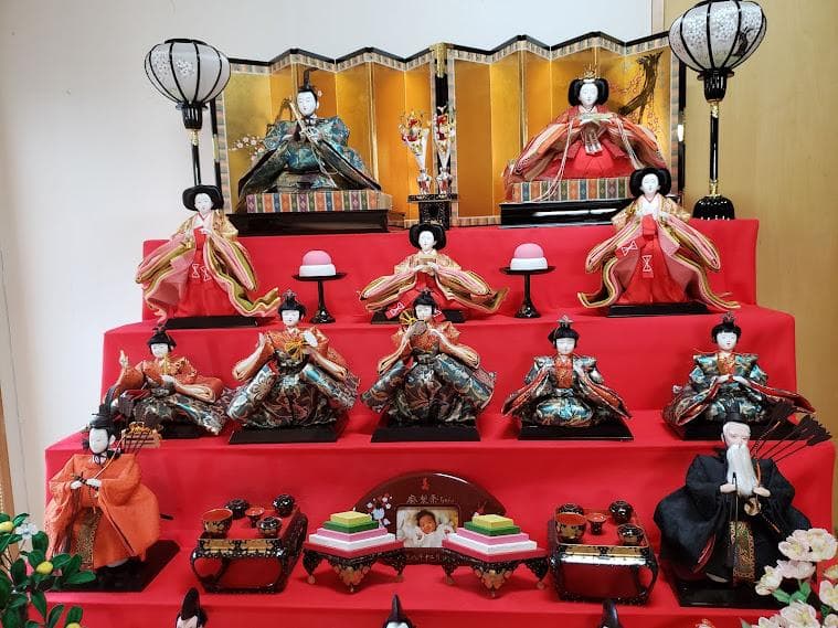 ❀美❀ひな人形❀ 七段飾り❀お道具完備♡西陣織♡手渡し♡近隣は無理お届け可能