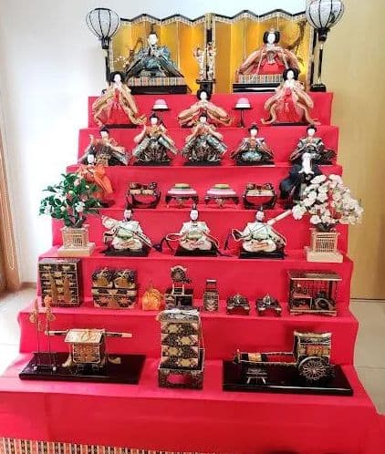 ❀美❀ひな人形❀ 七段飾り❀お道具完備♡西陣織♡手渡し♡近隣は無理お届け可能