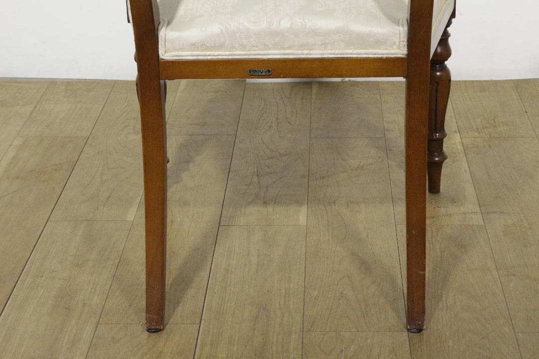 HURTADOウルタド★木製アームチェア★スペイン高級家具メーカー★バレンシア★