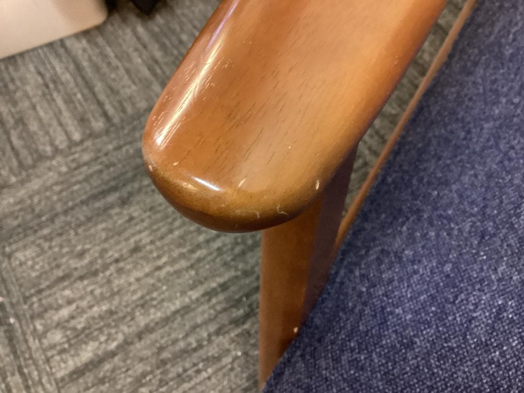 １脚のみ　カリモク６０　Kチェア　タープブルー　１シーター