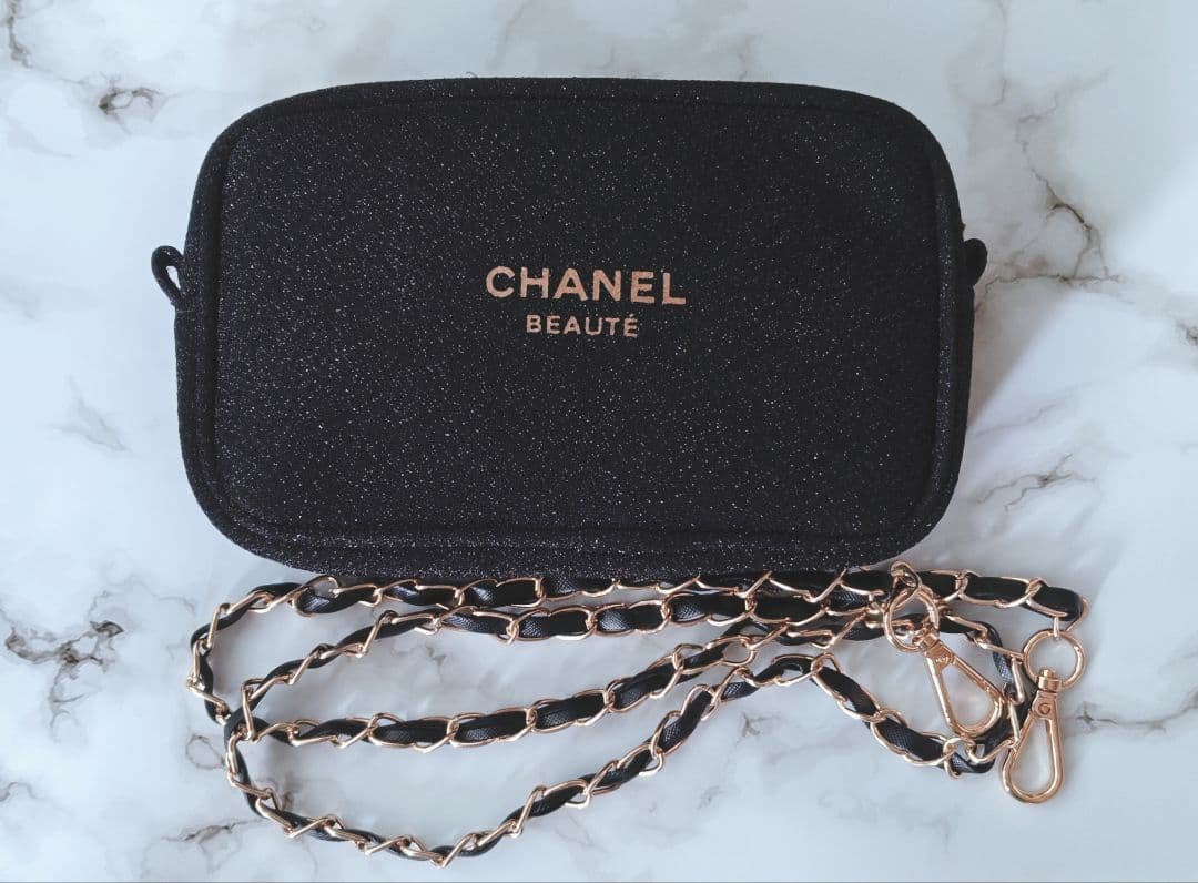 シャネル　ノベルティ　ポーチ