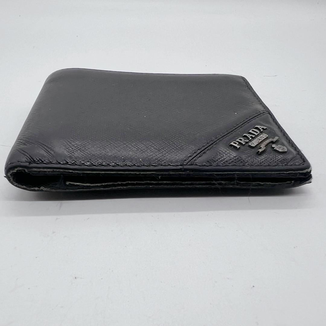 【PRADA】プラダ　サフィアーノ　レザー　二つ折り財布　黒