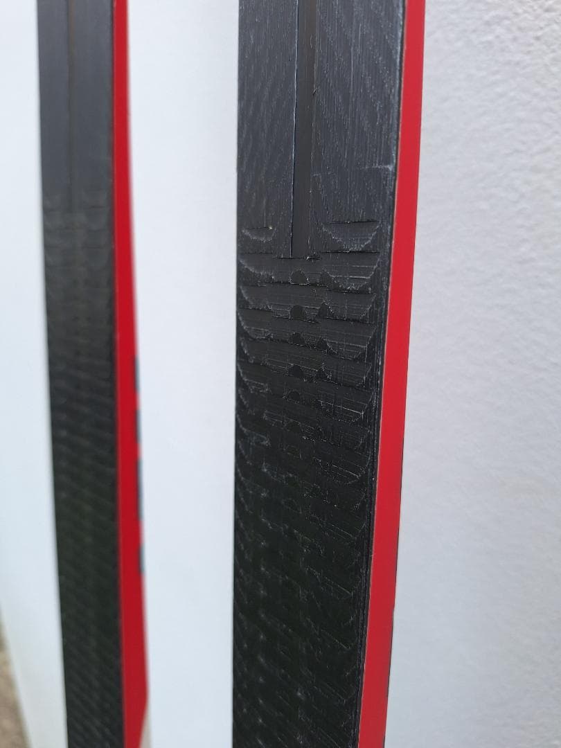 OGASAKA スキー板 レッド/ホワイト ウロコ板