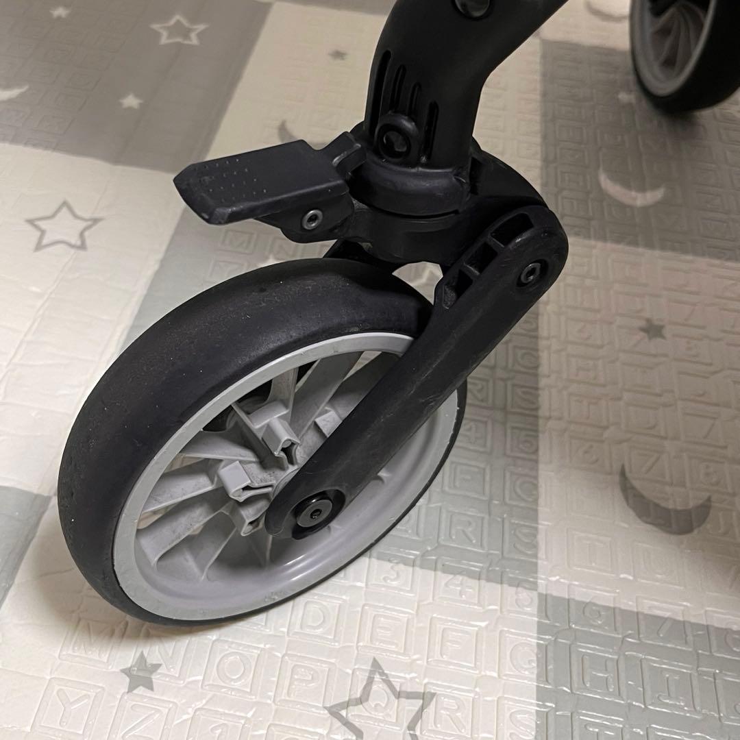 Combiベビーカー　スゴカルminimo