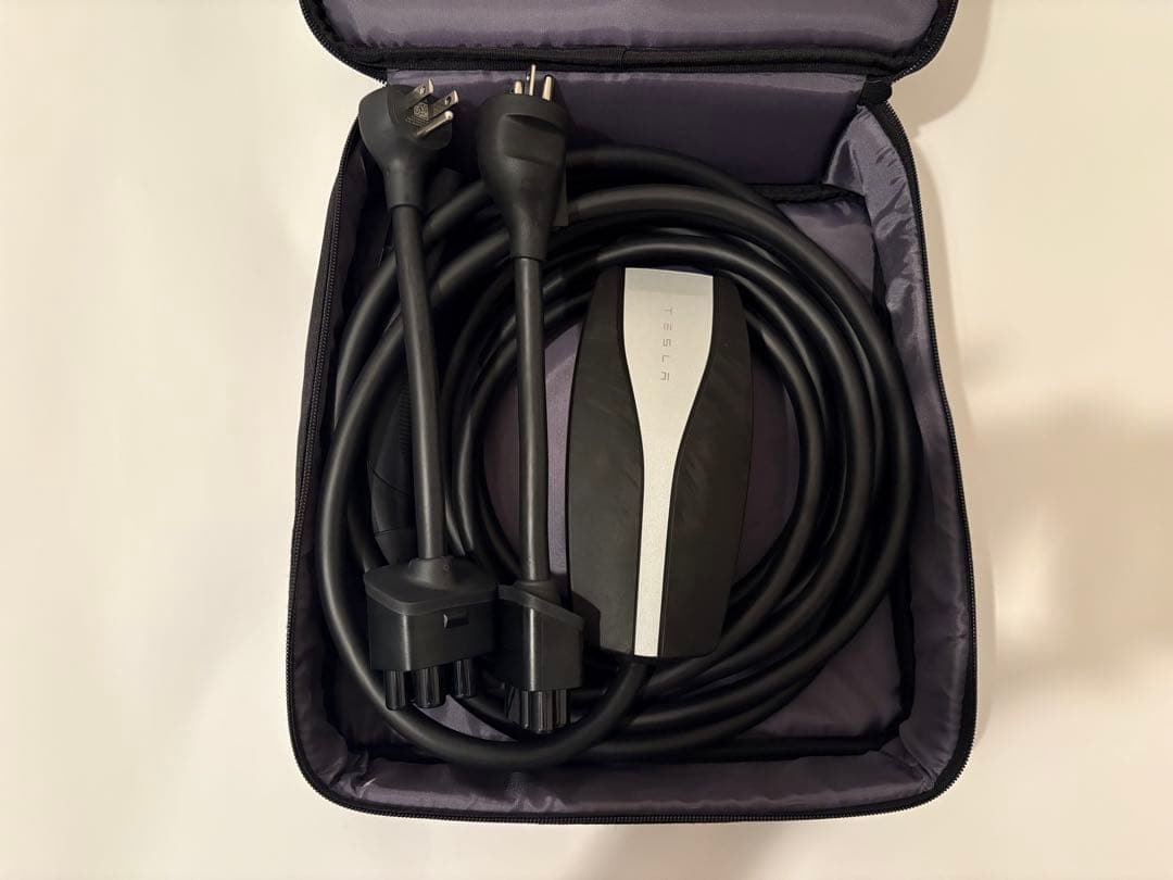 テスラモバイルコネクター、GEN IIモバイルコネクター