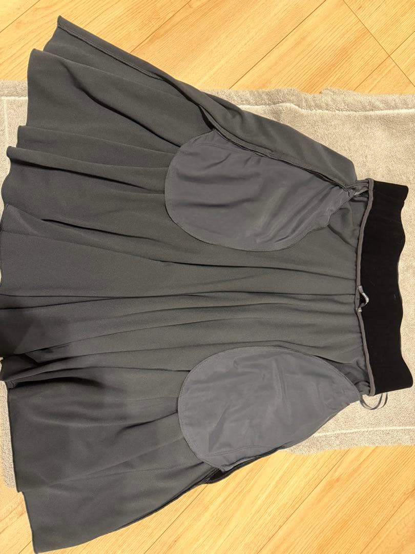 フォクシーDAISY LIN ブラックベロアスカート❣️４２サイズ定価６８２００円