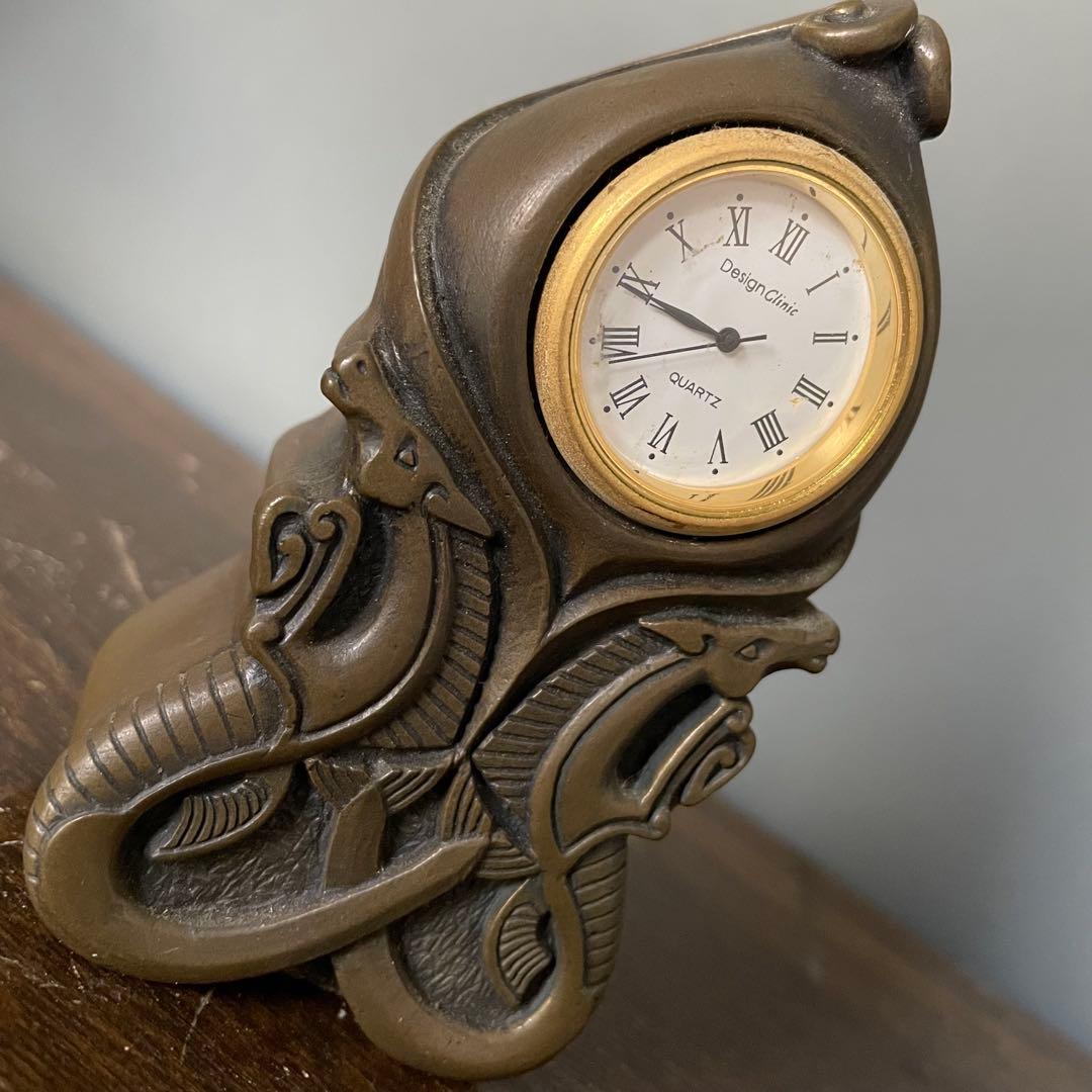 DESIGN CLINIC /幻獣モチーフのデザイン時計