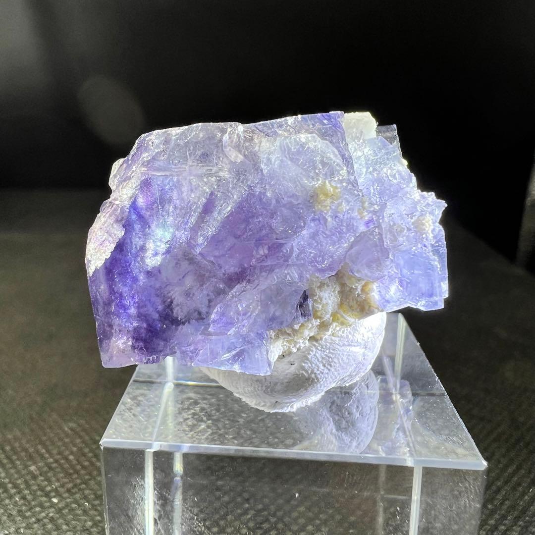 ヤオガンシャン産　パープルゾーニング　ブルーウィンドウ　フローライト