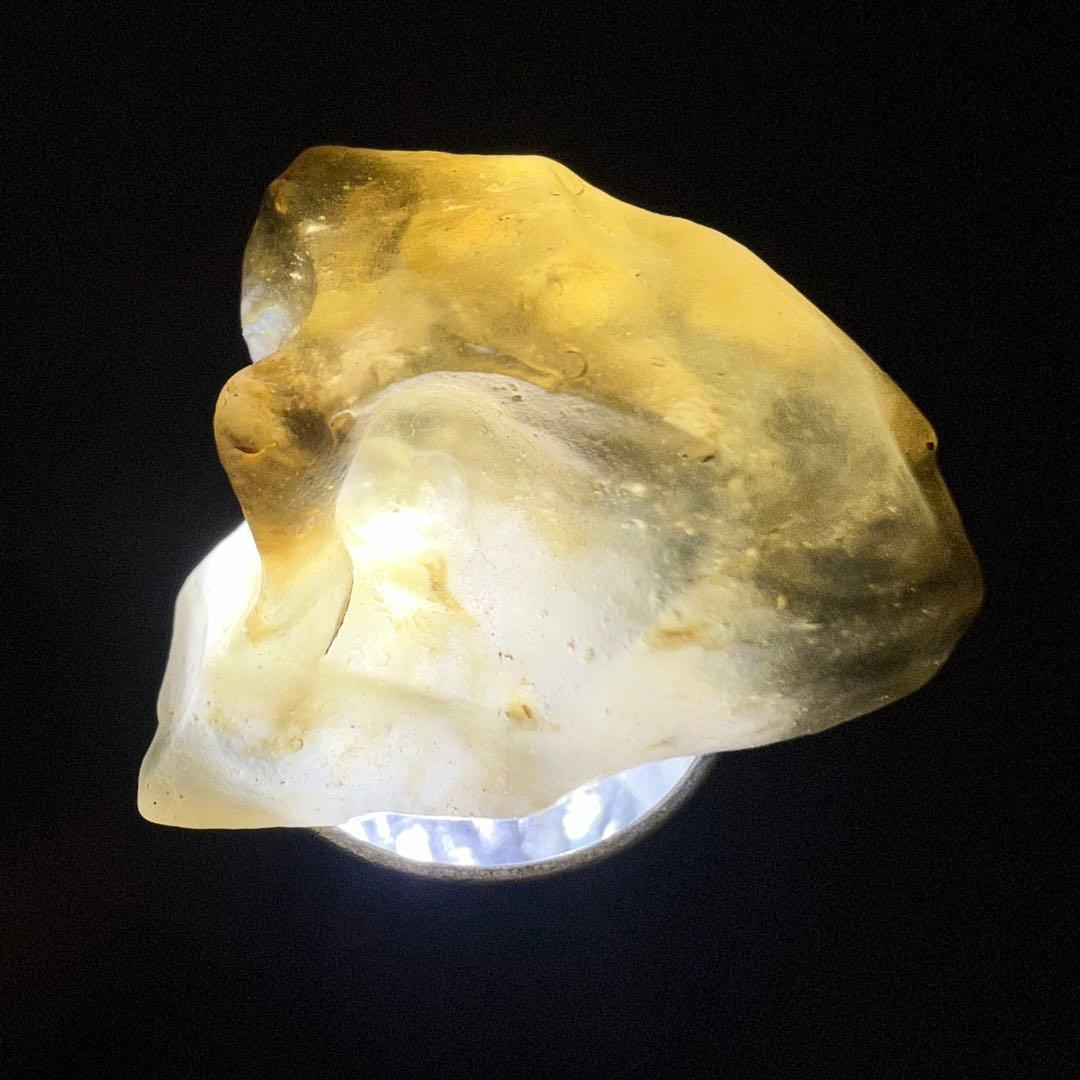 （Libyan31）12.7g稀少ブラックリビアングラス リビア砂漠原石