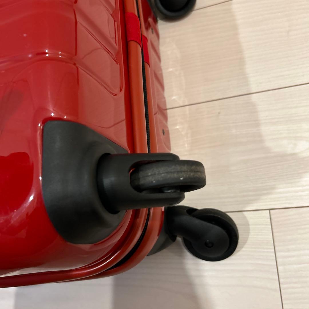 未使　展示品　Samsonite サムソナイト　キャリーケース　ハード　赤