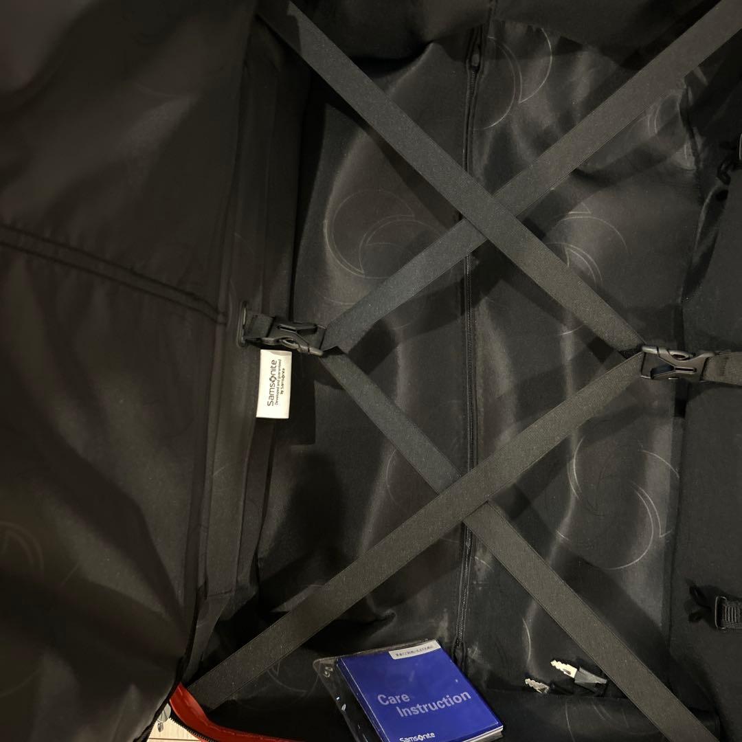 未使　展示品　Samsonite サムソナイト　キャリーケース　ハード　赤