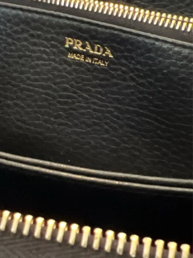 プラダ PRADA サフィアーノレザー ジップアラウンド ギャランティ