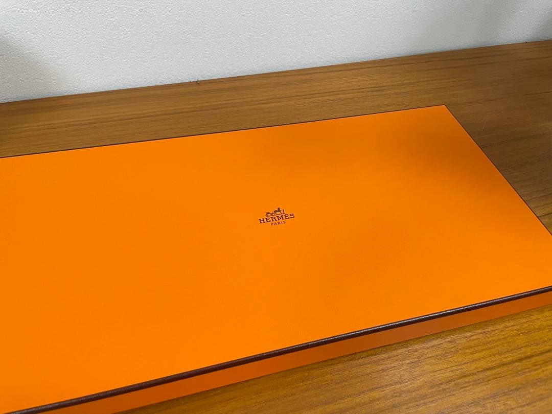 新品未使用　エルメス　カレジェアン《ジャガーとハチドリ》