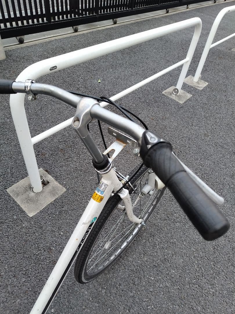 シティサイクル ホワイト 6速ギア　あさひ