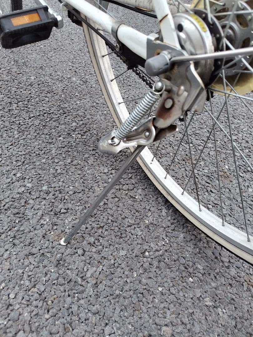 シティサイクル ホワイト 6速ギア　あさひ