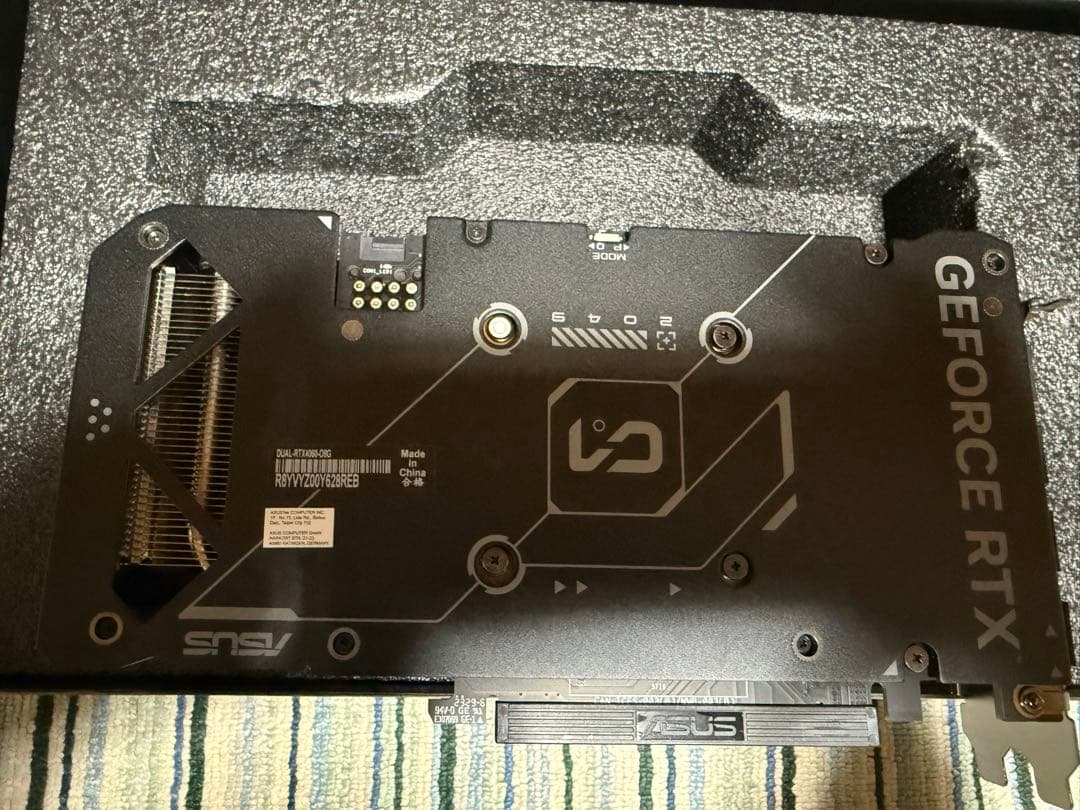 ASUS GeForce RTX 4060 OC Edition 8GB グラボ