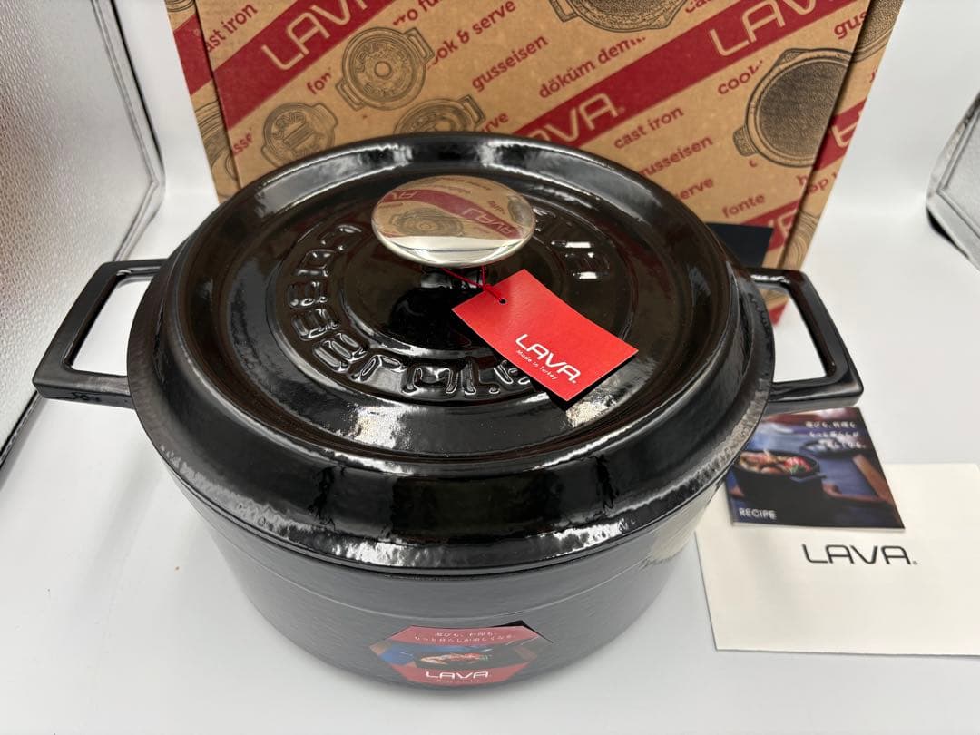 【未使用】LAVAラウンドキャセロール24cmシャイニーブラックLV0079