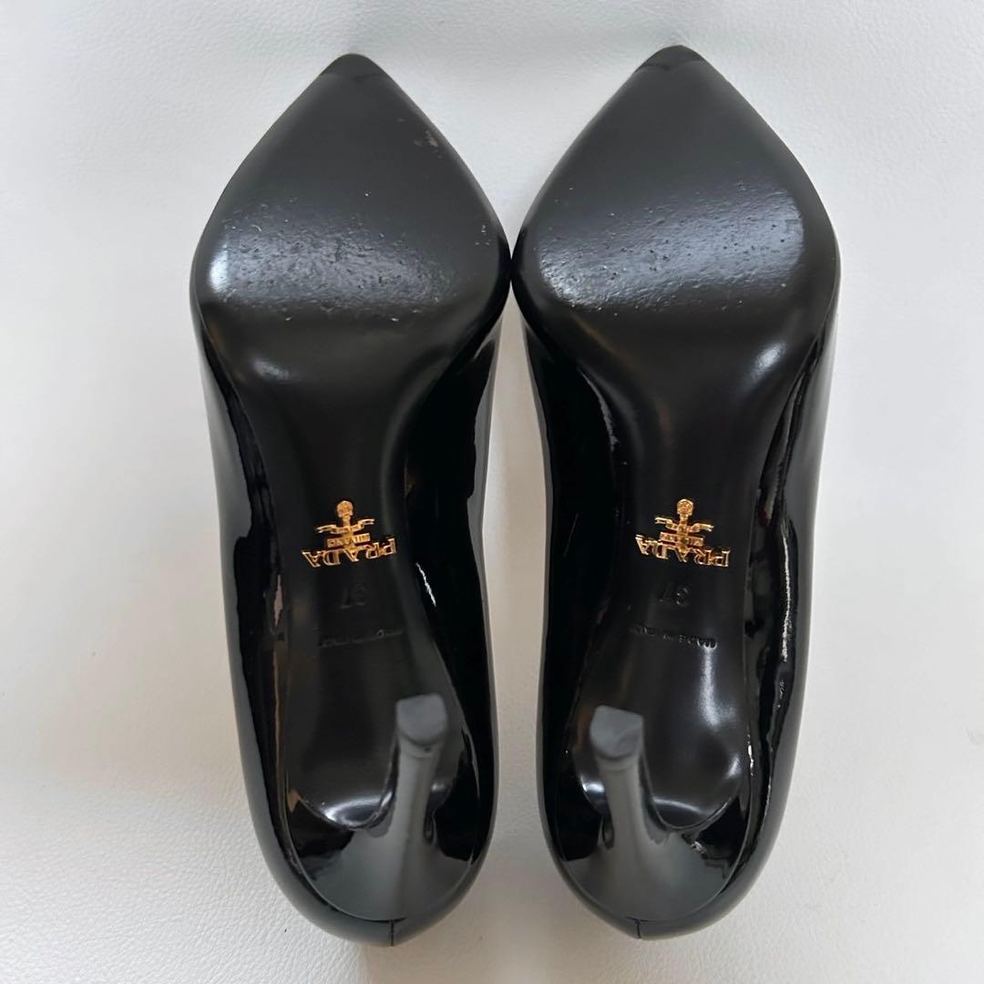 極美品✨PRADA プラダ パテント レザー ピンヒール パンプス 黒 24cm
