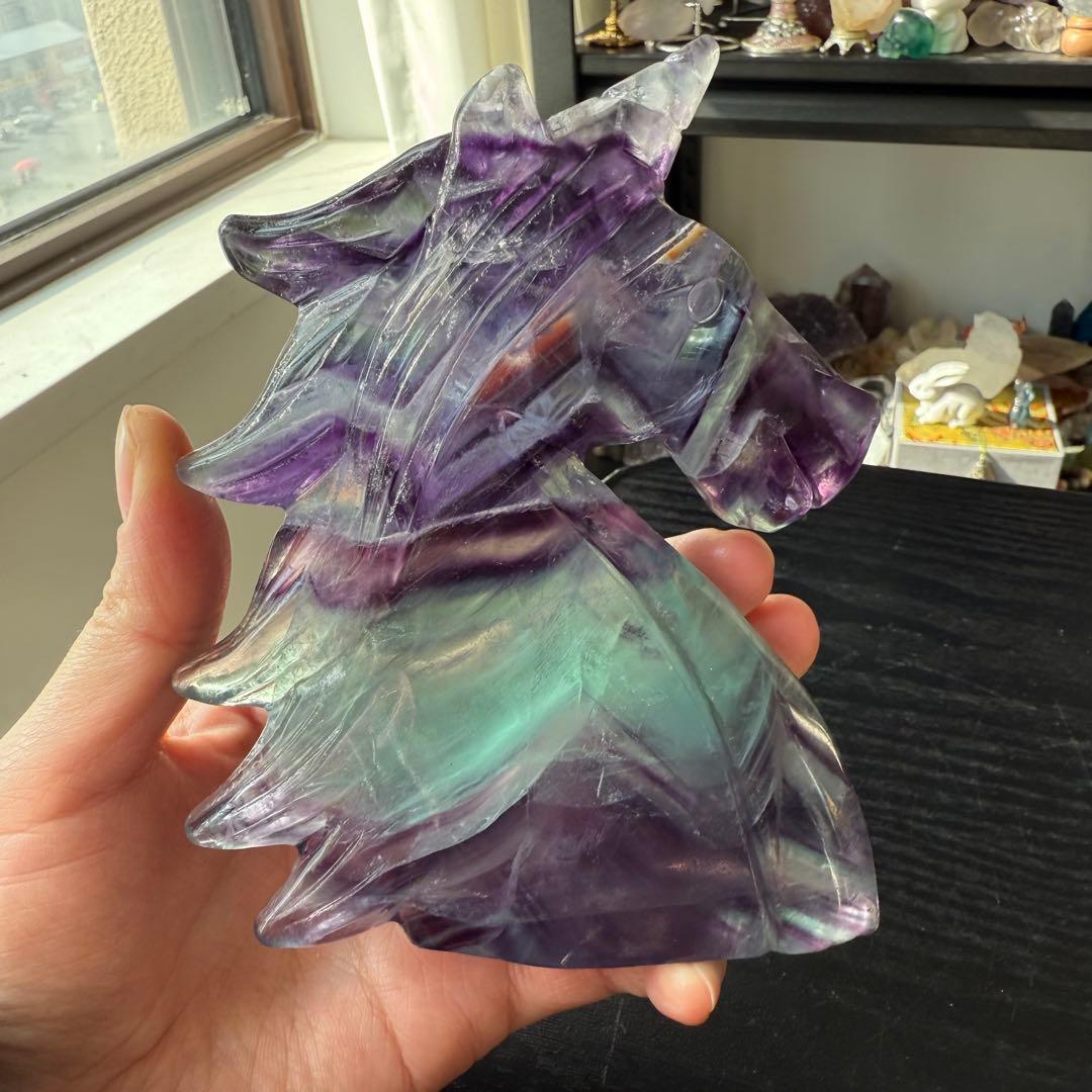 【ありあ】天然石フローライトのユニコーン　置物　彫物NO.011615