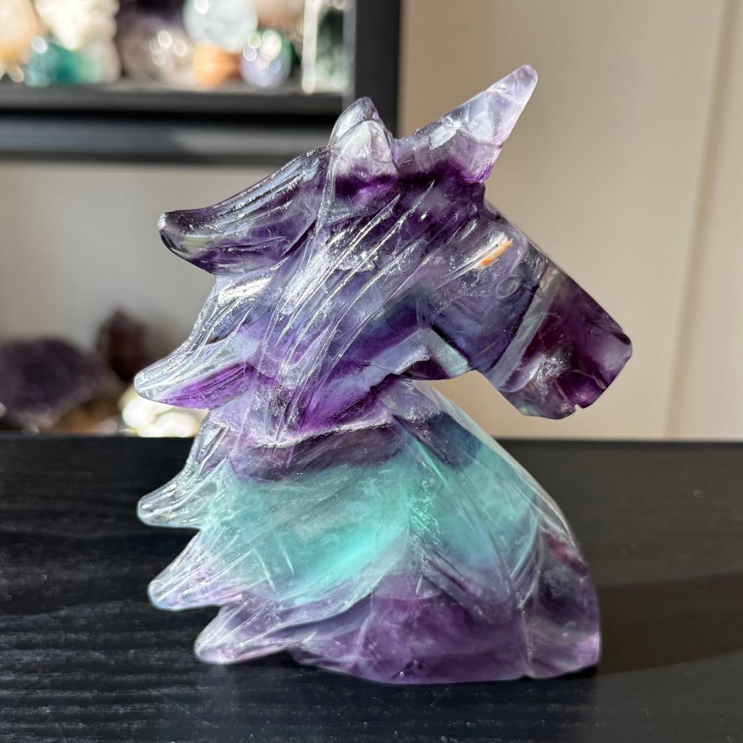 【ありあ】天然石フローライトのユニコーン　置物　彫物NO.011615