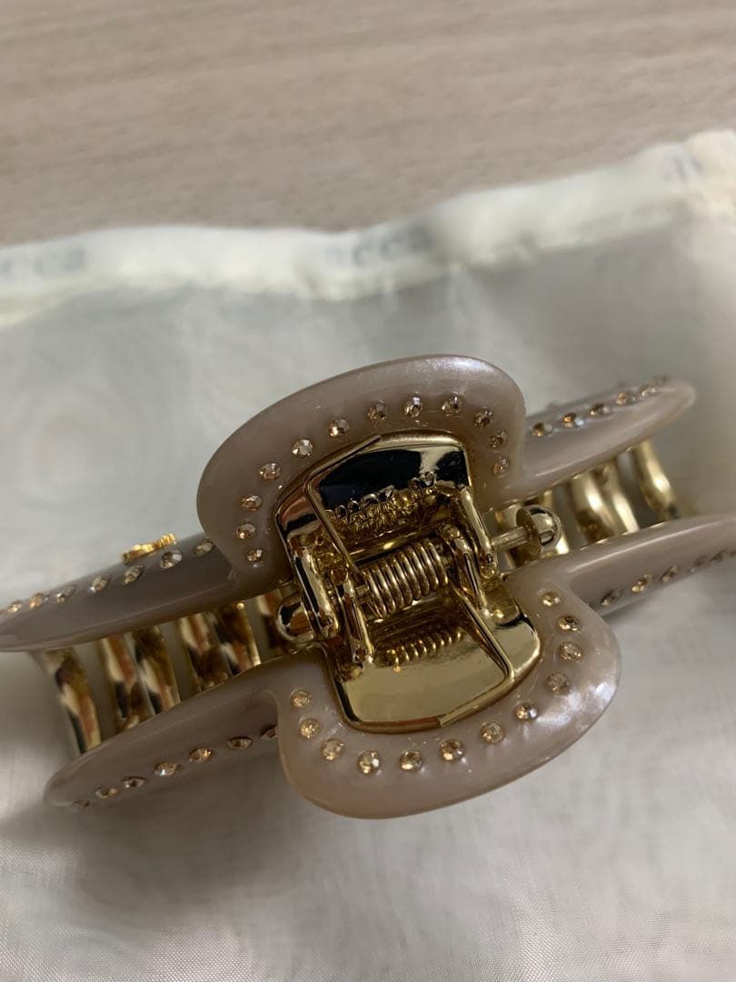 acca アッカ ティアラクイーン クリップ Lサイズ ラージ ベージュ